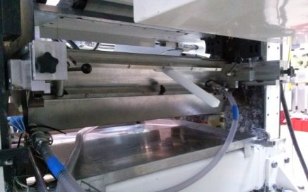 Unité de nettoyage pour presse d'emboutissage d'aluminium